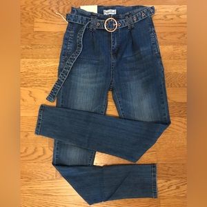 High rise belted skinny jeans size M